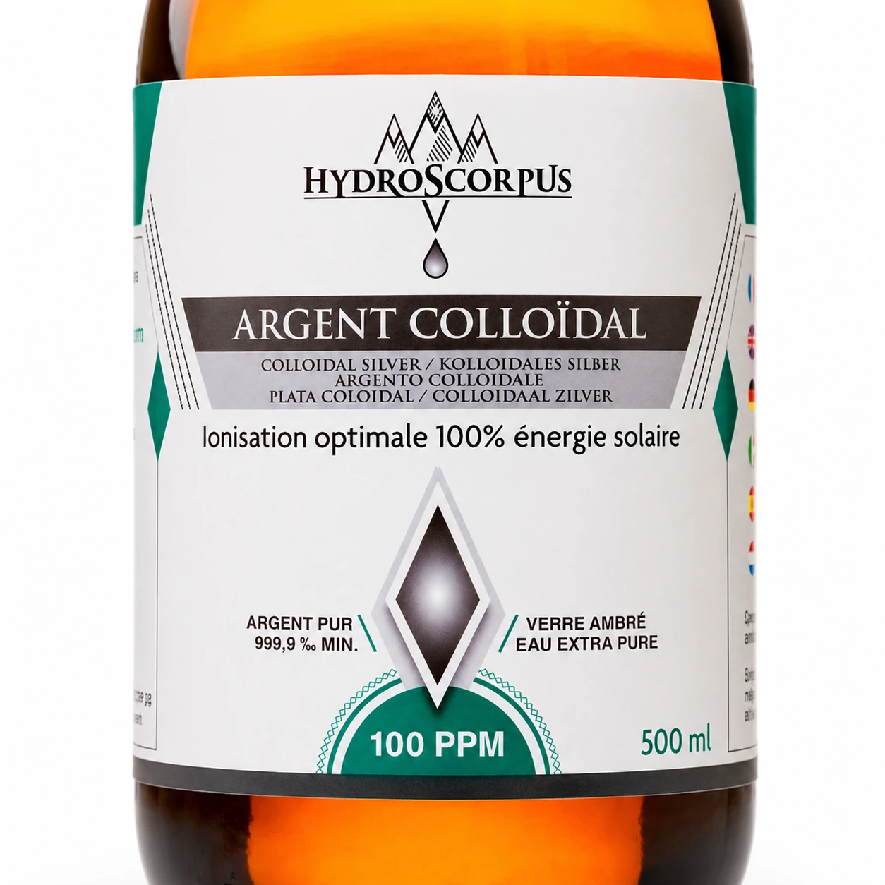 Gros plan de l’étiquette d’une bouteille Hydroscorpus d’argent colloïdal 100 PPM de 500 ml.