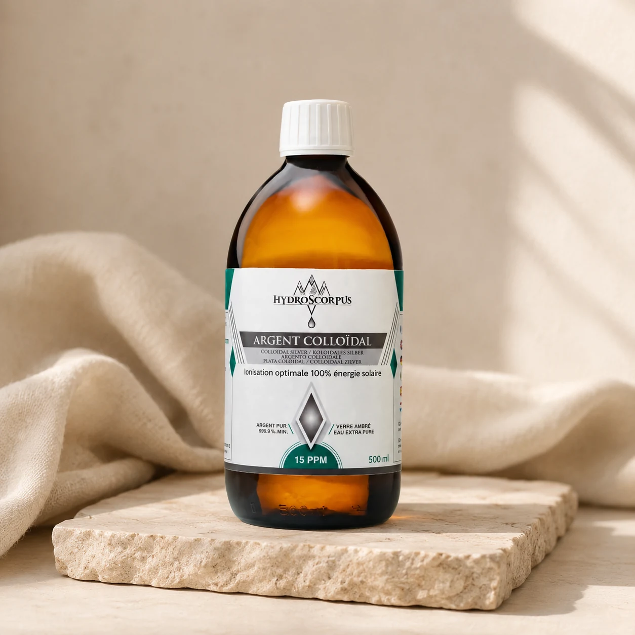 Bouteille d’argent colloïdal Hydroscorpus 15 PPM 500 ml en vue alternative.