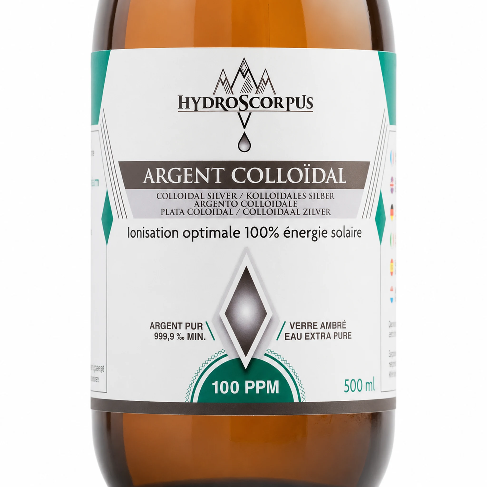 Gros plan de l’étiquette d’une bouteille Hydroscorpus d’argent colloïdal 100 PPM de 500 ml.